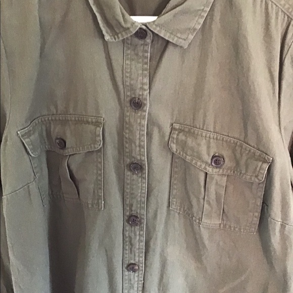 The Classic Shirt, size L - Picture 3 of 5